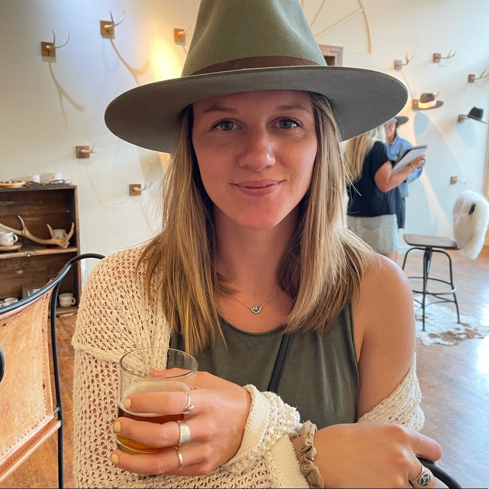 Meet your Posher, Jenna